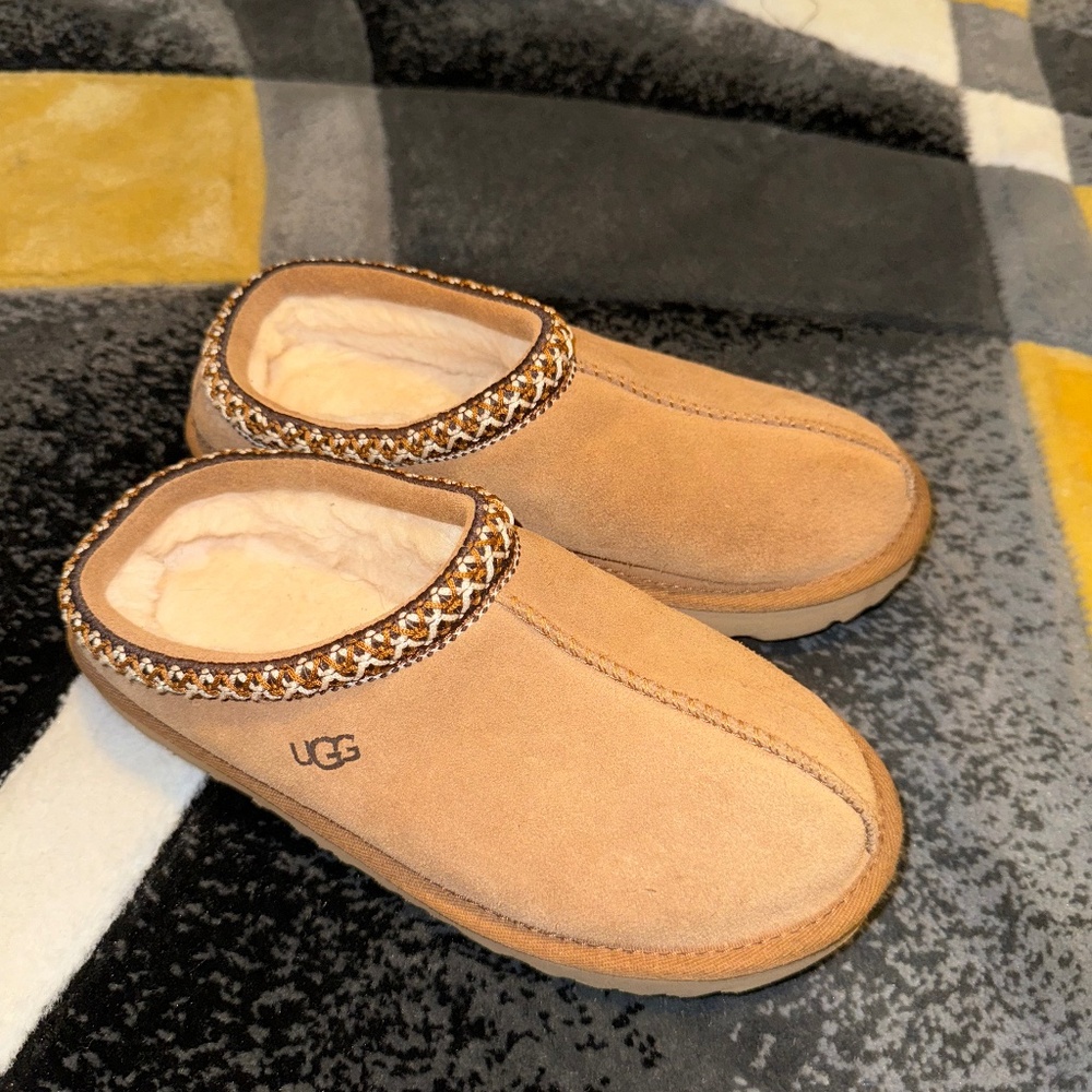 Kids Uggs slippers